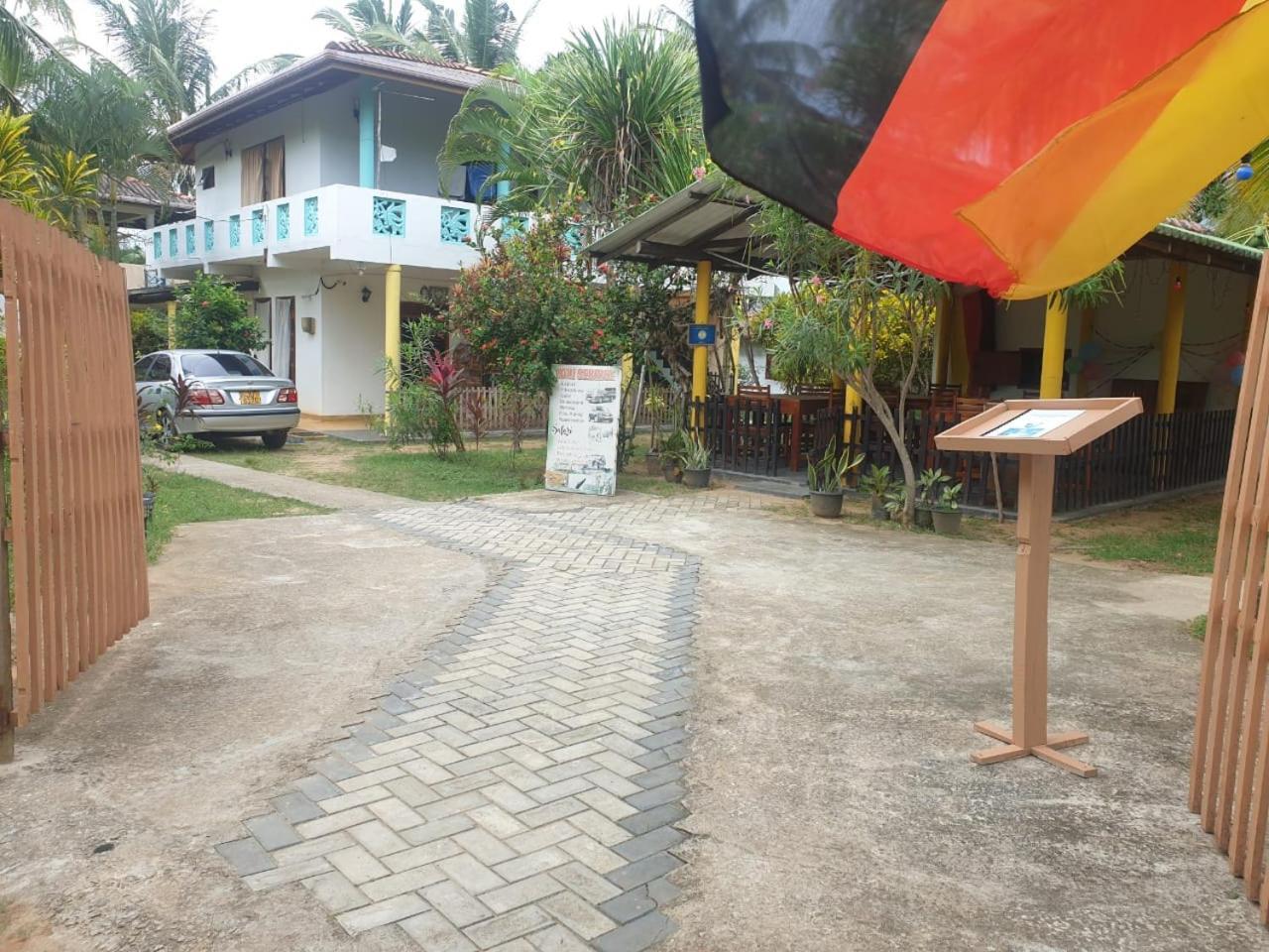 Beach Lagoon Guesthouse 탕갈레 외부 사진