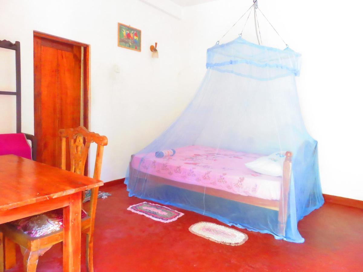 Beach Lagoon Guesthouse 탕갈레 외부 사진